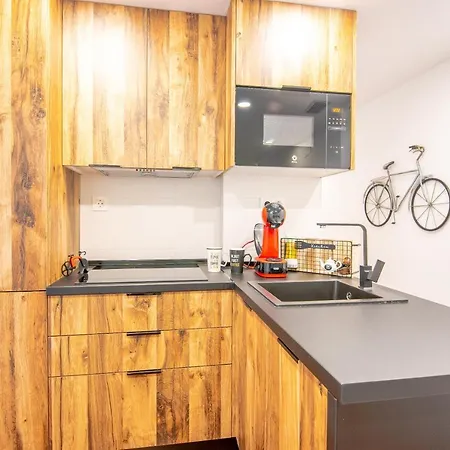 Expoholidays-apartamentos Centro Parking Gratis *