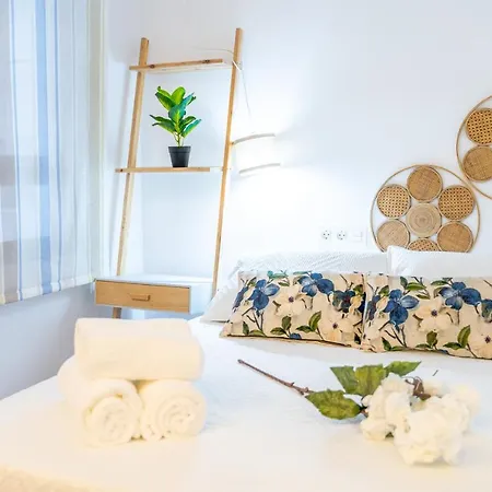 Expoholidays-apartamentos Centro Parking Gratis Almeria