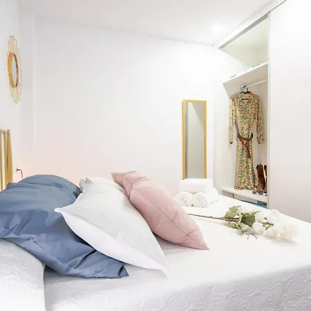 Expoholidays-apartamentos Centro Parking Gratis Almeria