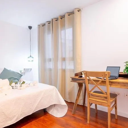 Expoholidays-apartamentos Centro Parking Gratis * Almeria